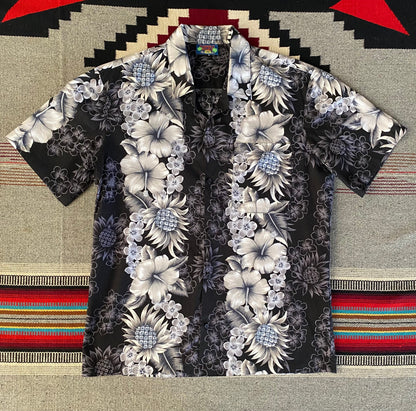 Size Med. Made In USA Vintage 80s Hawaiian cotton shirt.-AJ357 Studio