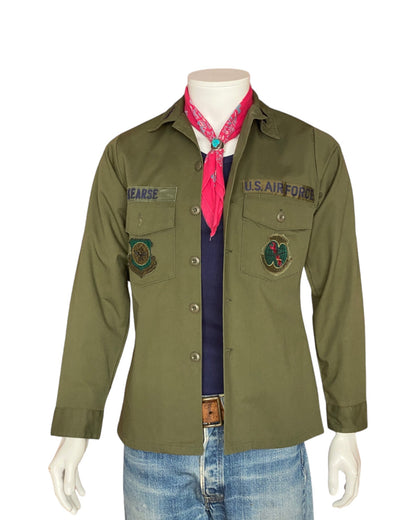 Small. Authentic vintage military 80s utility shirt OG 507 poly/cotton-AJ357 Studio