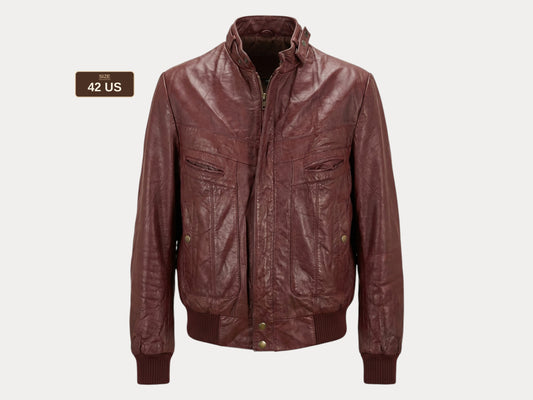 Size 42US / 52EU  Vintage 80s men leather jacket made by Wilson