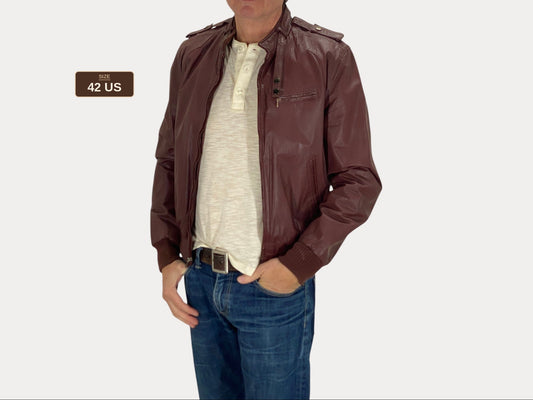 Size 42 Long (fit 50 euro ). 80s Vintage leather Jacket members only style