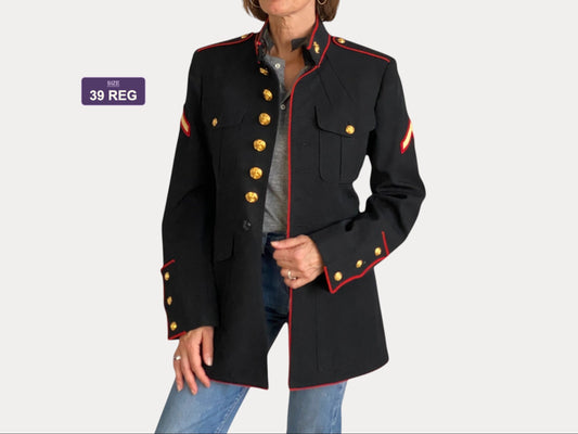 Size 39 Reg. Vintage Authentic US Marine Corps Dress Jacket Uniform.