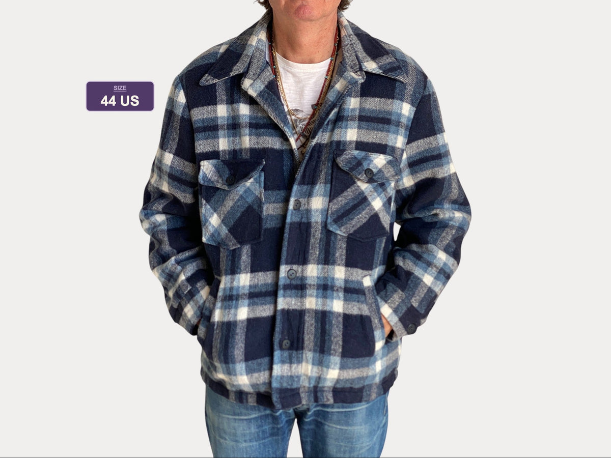 Med. 44US/54EU Vintage plaid jacket made by Sears
