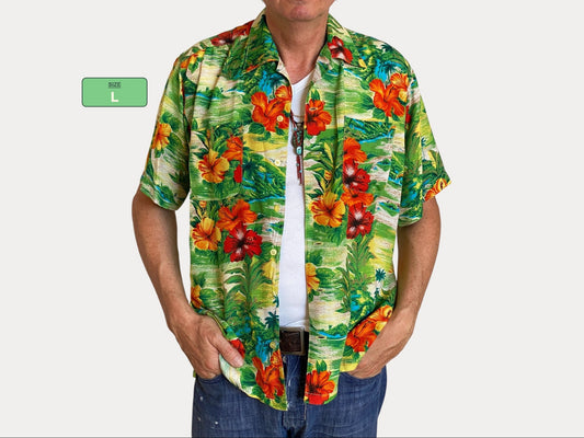 Size L. Vintage 80s Rayon Hawaiian shirt