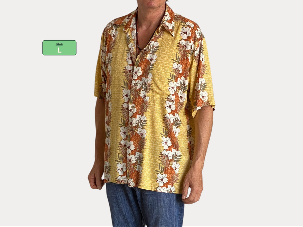 Size Large. Vintage 90s Rayon Hawaiian shirt by Puritan