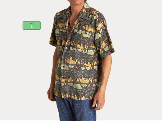 Size Large. Vintage 90s Silk Hawaiian shirt