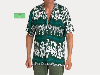Size Large. Vintage 90s Hawaiian shirt