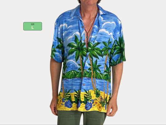 Size Large. Vintage 90s Hawaiian shirt