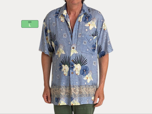Size Large. Vintage 90s Hawaiian shirt