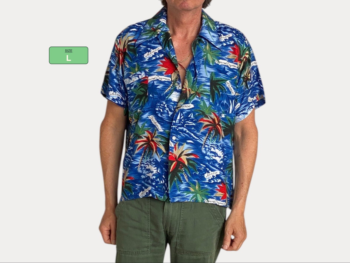 Size Large. Vintage 70s Hawaiian shirt