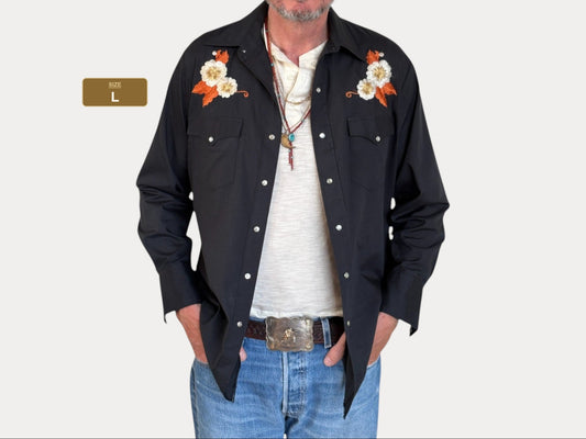 Size L. Authentic 70’s embroidered  Western Shirt