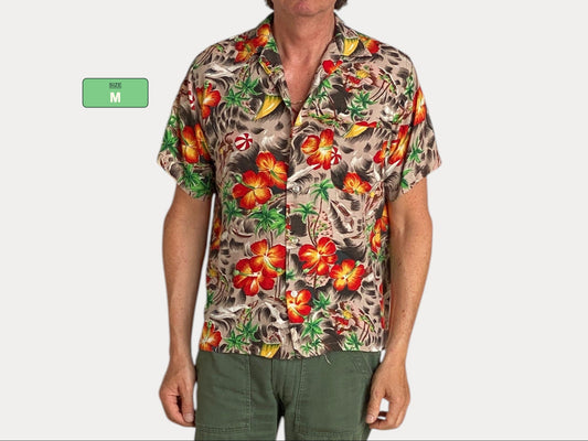 Size Med. Vintage 60s Aloha Hawaiian shirt Made in Japan