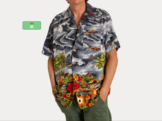 Size M. Vintage 90s Hawaiian cotton shirt