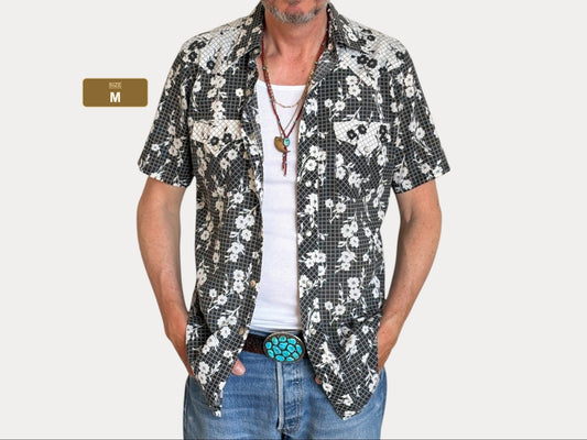 Talla M. Camisa vaquera lisa Ely auténtica de los años 70 — Estampado vintage