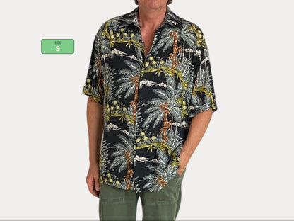 Size Small. Vintage 90s Hawaiian shirt