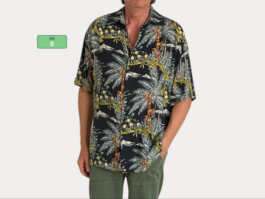 Size Small. Vintage 90s Hawaiian shirt