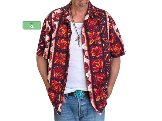 XL. Vintage 70s Hawaiian cotton shirt made in Hawaii by Maikai