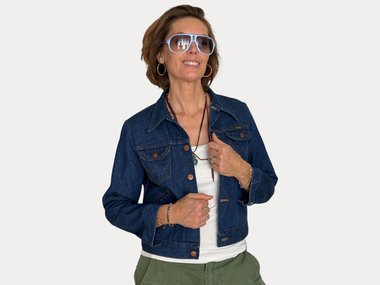 Size 18US . Vintage 70s Wrangler Denim Jacket – 4 Pockets – Made in USA-AJ357 Studio-AJ357 Studio