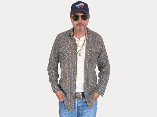 Size M. Authentic Vintage 70’s Levis Western Shirt — Floral print.-AJ357 Studio-AJ357 Studio