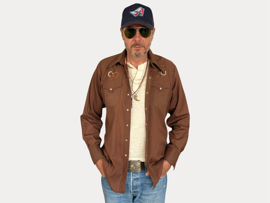 Size M. Authentic Vintage 70’s embroidered Western Shirt —-AJ357 Studio-AJ357 Studio