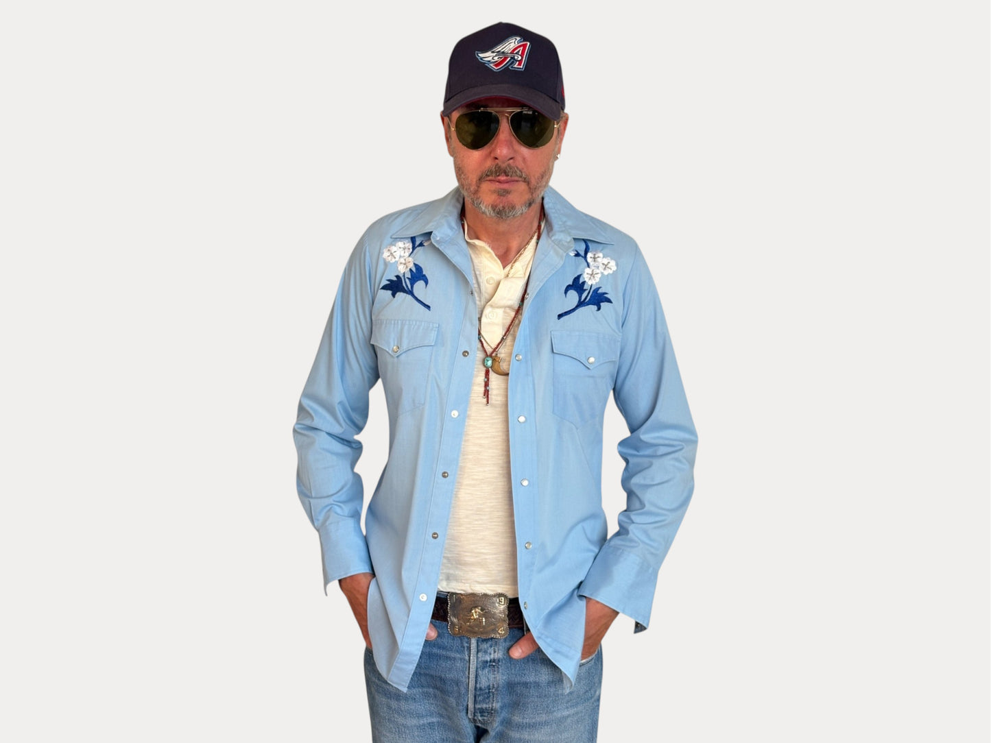 Size M. Authentic 70’s embroidered Western Shirt-AJ357 Studio-AJ357 Studio