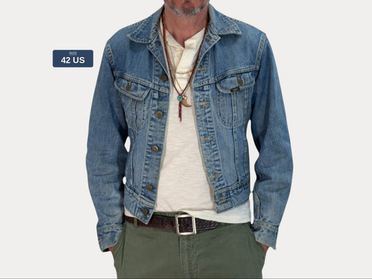 Size 36US / 46EU. Authentic 1970s Lee Union Made Denim Jacket – Made in USA – Two Chest Pockets
