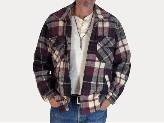 Size Large. 4 pockets 70s Plaid coat Made in USA ( broken zipper)-AJ357 Studio-AJ357 Studio