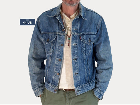Size 44US / 54EU. Original 70s Levi’s Vintage Denim Jacket – 2 Front Pockets. Made in USA