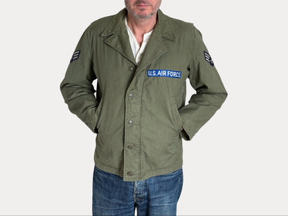 Vintage U.S. N-4 Field Jacket – WWII Contract / Vietnam Era U.S. Air Force Reissue. 38- 40US-AJ357 Studio-AJ357 Studio