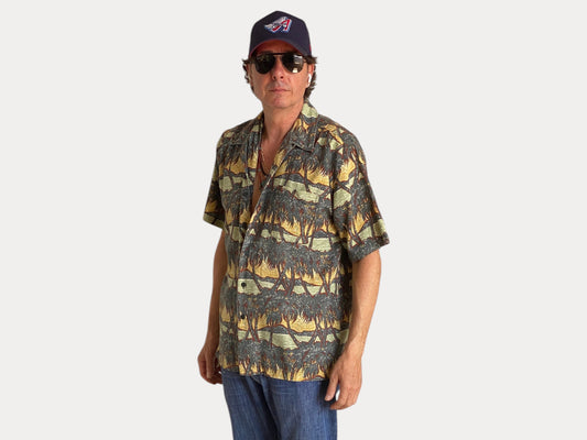 Size Large. Vintage 90s Silk Hawaiian shirt-AJ357 Studio-AJ357 Studio