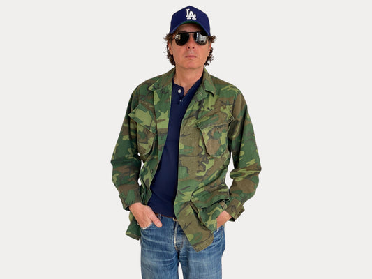 Small Reg. Authentic 1968 US Army vintage Erld camouflage Vietnam jungle jacket. Military-AJ357 Studio-AJ357 Studio
