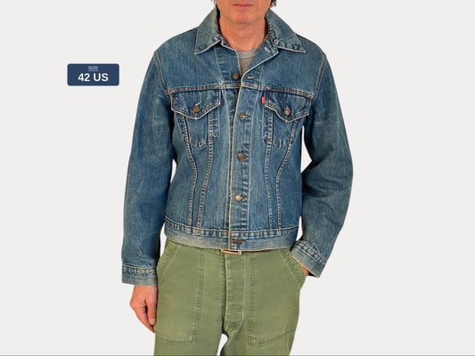 Size 42US / 52EU .Vintage Levis 2 pockets made in USA in the 70s to the mid 80s