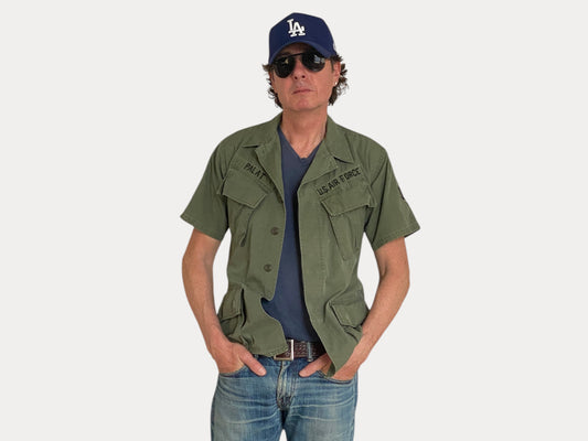 Small Short. Authentic 1969 US Army vintage Vietnam jungle jacket. Military-AJ357 Studio-AJ357 Studio