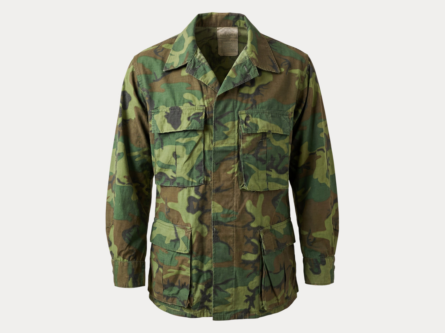 Med Short. Authentic 1977 US Army vintage Erld camouflage jungle jacket.-AJ357 Studio-AJ357 Studio