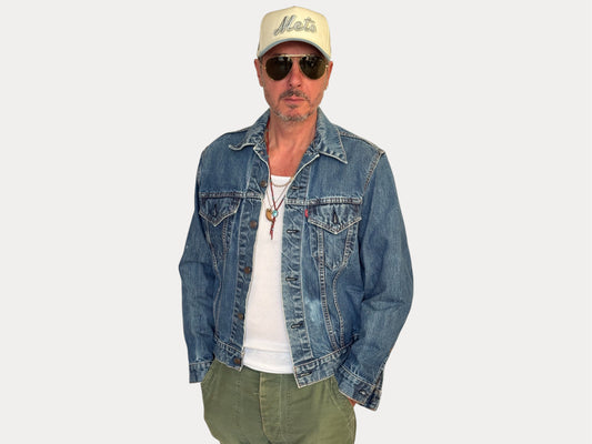 Size 42US / 52EU. Vintage Early 70s 2 pocket Levi’s Denim Jacket 70505 – Single Stitch, Made in USA-AJ357 Studio-AJ357 Studio