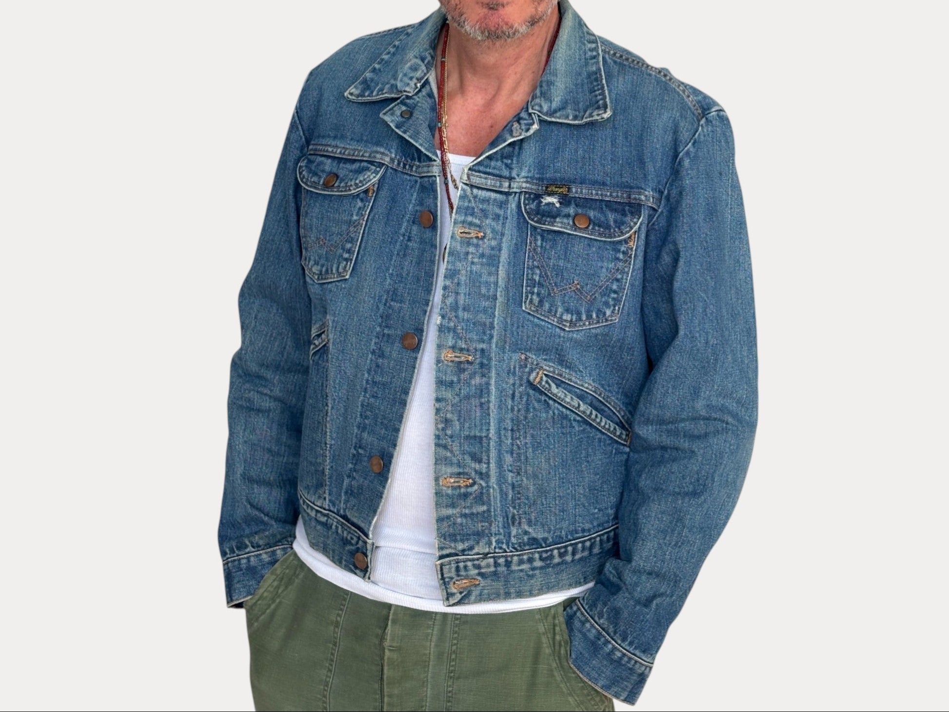 Size 44US / 54 EU Authentic 70s Wrangler denim jacket -4 pockets- Made in the USA-AJ357 Studio-AJ357 Studio