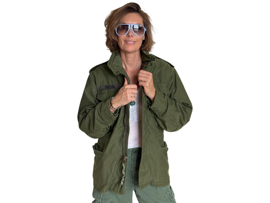 X Small Short. Authentic 1982 US Army M-65 field jacket Military - USA Vintage Bcn