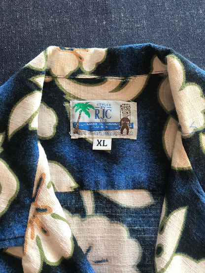 Size Youth XL . Vintage 80s Hawaiian cotton shirt made by RJC-AJ357 Studio