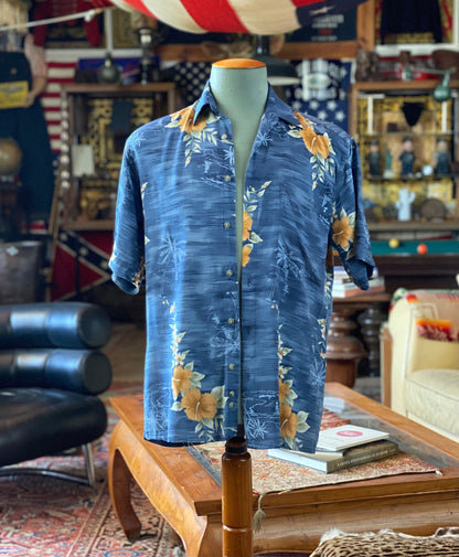 Size Small. Vintage 90s Hawaiian rayon shirt made by Van Heusen-AJ357 Studio