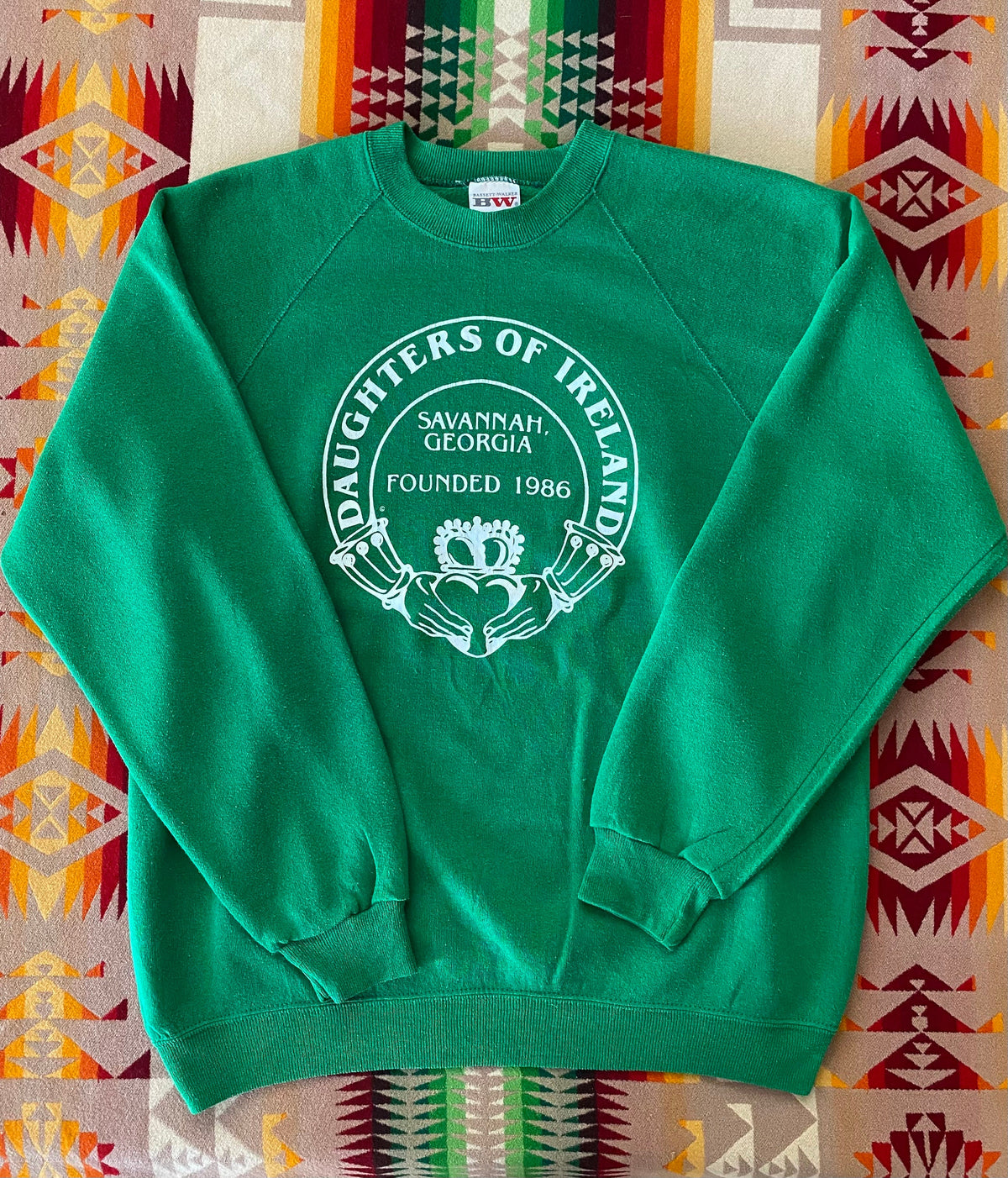Size XL. 80s vintage sweatshirt daughters of Ireland Made In USA by BW-AJ357 Studio