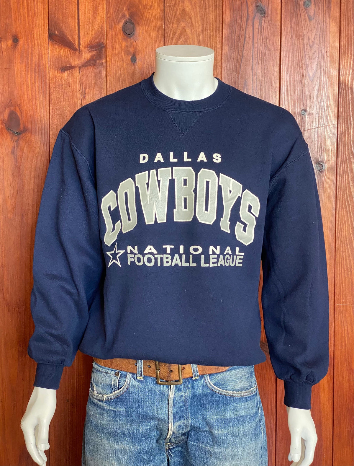 Size L. Made In USA 90s Dallas Cowboys NFL Vintage Sweatshirt by Russell-AJ357 Studio