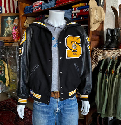 Size XL Women. Original Vintage letterman varsity jacket made by Holloway USA-AJ357 Studio