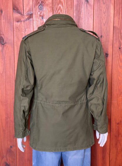 Small Long. Authentic 1982 US army M-65 field jacket-AJ357 Studio