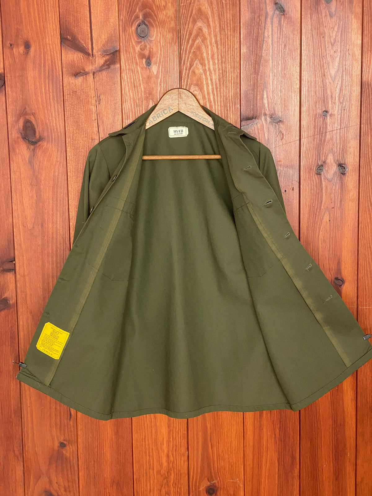 Small. Authentic vintage military 80s utility shirt OG 507 poly/cotton-AJ357 Studio