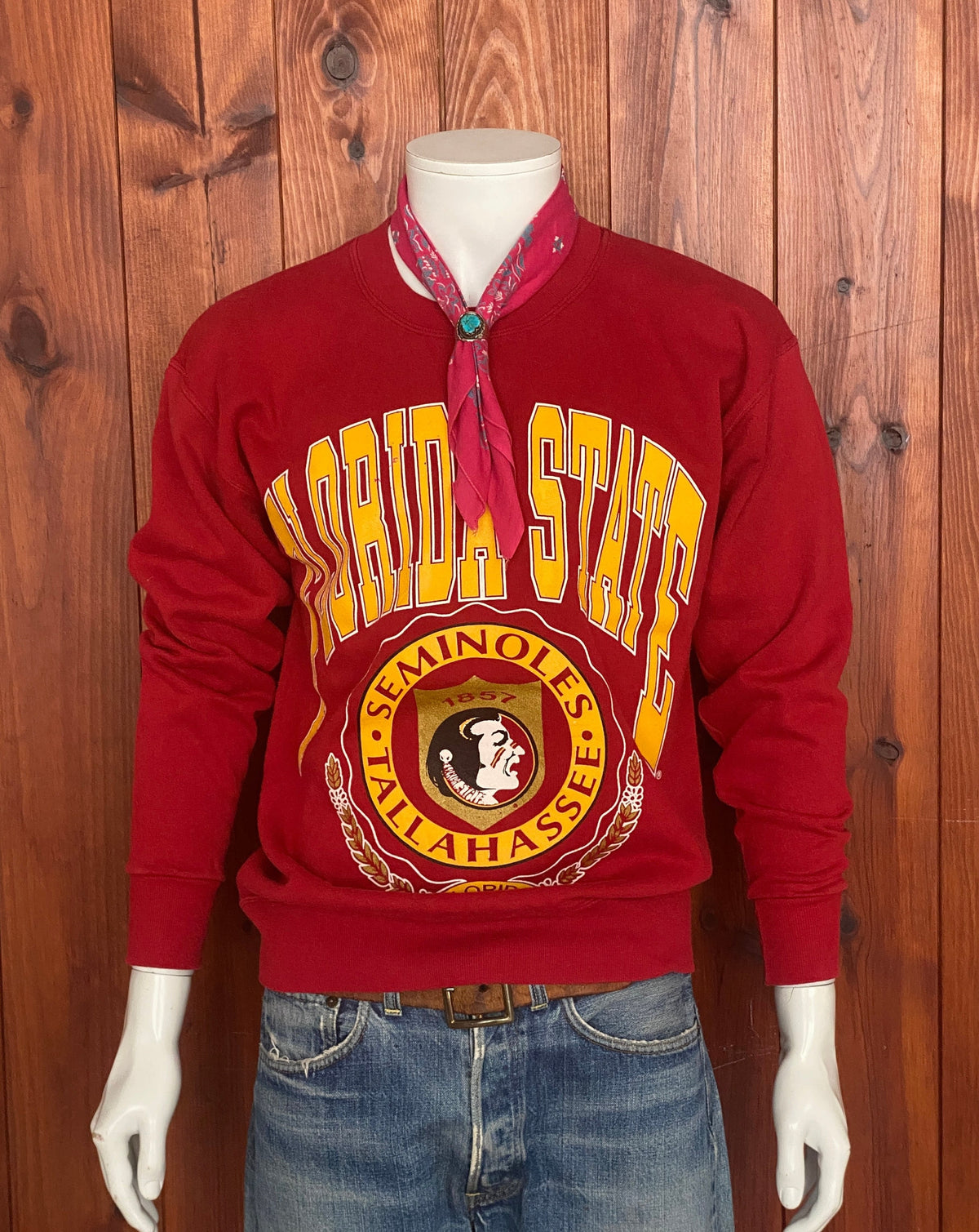 Size Med. Made In USA Florida State Seminoles 90s vintage sweatshirt made by Nutmeg-AJ357 Studio