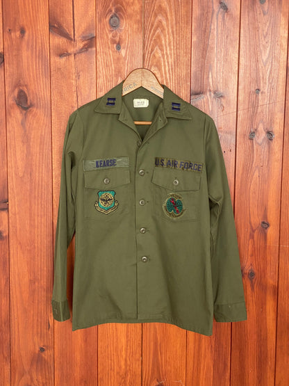 Small. Authentic vintage military 80s utility shirt OG 507 poly/cotton-AJ357 Studio