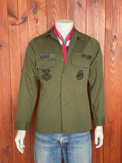 Small. Authentic vintage military 80s utility shirt OG 507 poly/cotton-AJ357 Studio