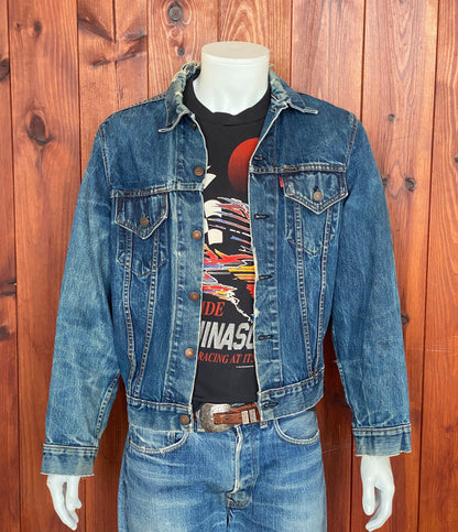 Med. Nascar vintage 80s t shirt Made In USA-AJ357 Studio