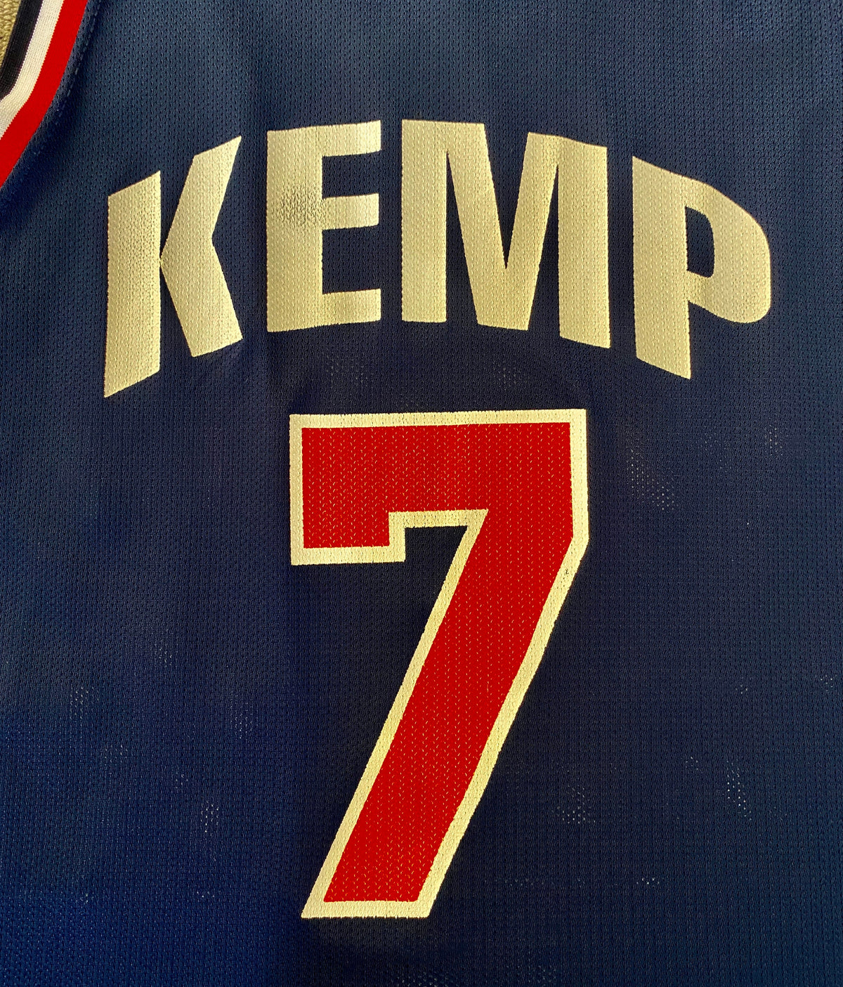 Size 40. # 7 Kemp Vintage 90s Champion jersey USA Dream Team Made in USA-AJ357 Studio