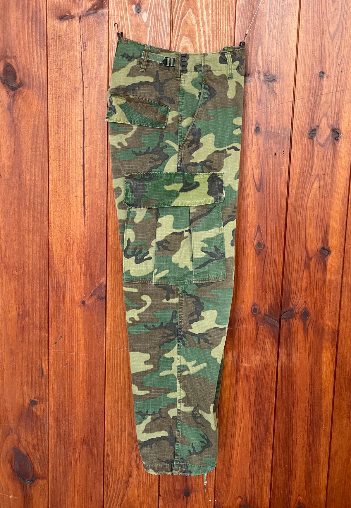 X Small Short . Authentic US Army 1969 camouflage jungle pants.-AJ357 Studio