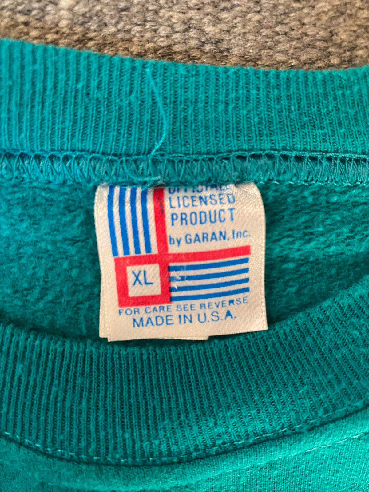 Medium. 80s Vintage Hornets sweatshirt Made In USA-AJ357 Studio